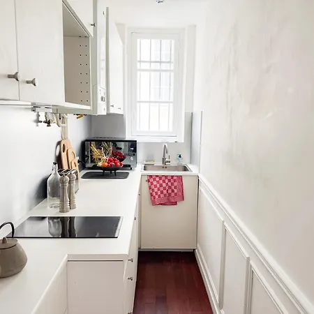 Penbed-2br- Lovely Parisian Near Bastille Apartament Paryż